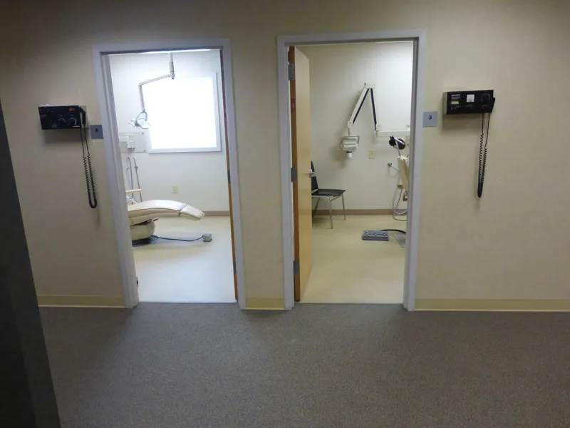 Hallway with operating rooms of Lumberton practice location of {PRACTICE_NAME]